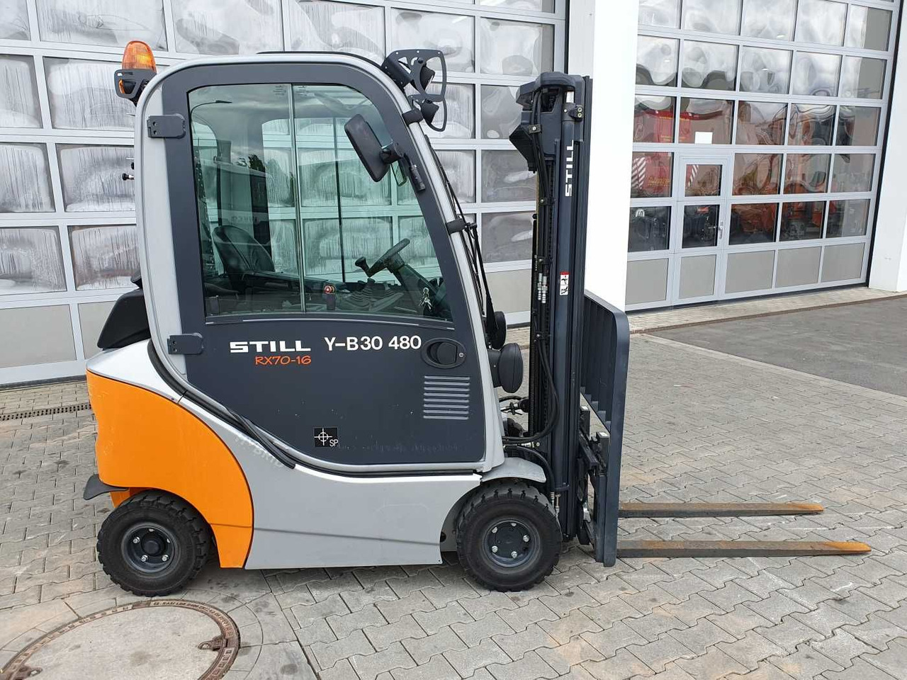 Still RX70-16 / Triplex: 4.60m / nur 789h! / 1.600kg - Diesel viličar: slika 2 Still RX70-16 / Triplex: 4.60m / nur 789h! / 1.600kg - Diesel viličar: slika 2