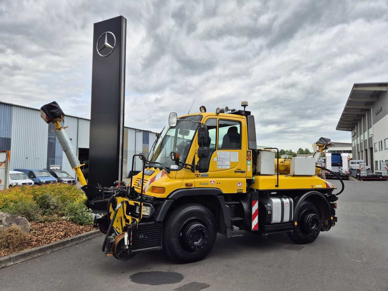 Unimog U400 4x4 Zweiwege ZAGRO 800t/52 Achsen Funk - Tovornjak: slika 2 Unimog U400 4x4 Zweiwege ZAGRO 800t/52 Achsen Funk - Tovornjak: slika 2