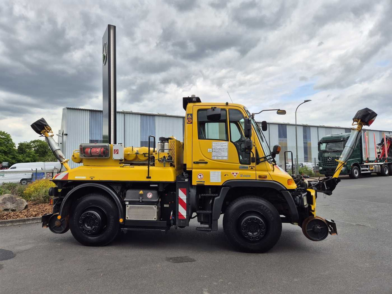 Unimog U400 4x4 Zweiwege ZAGRO 800t/52 Achsen Funk - Tovornjak: slika 5 Unimog U400 4x4 Zweiwege ZAGRO 800t/52 Achsen Funk - Tovornjak: slika 5