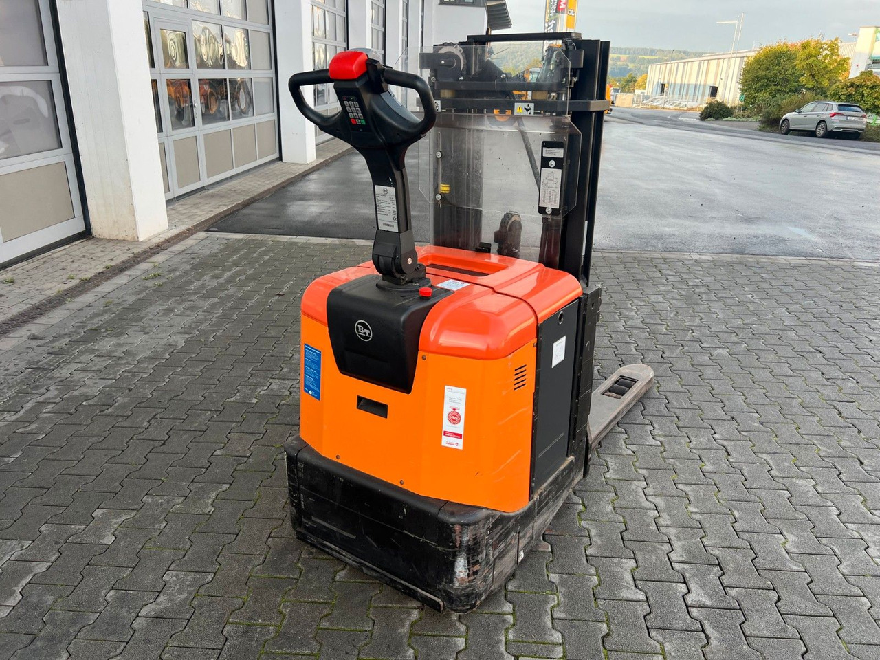 Toyota SPE 125 L / nur 382h ! / Hochhubwagen / 3.350mm - Stroj za zlaganje: slika 4 Toyota SPE 125 L / nur 382h ! / Hochhubwagen / 3.350mm - Stroj za zlaganje: slika 4