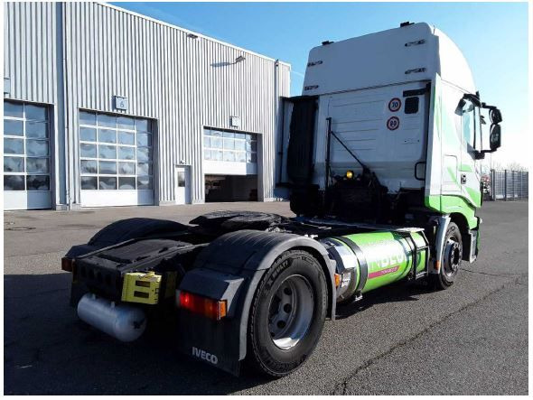 Iveco AS440S40T/P NG LNG Erdgas Intarder 3 Stück Iveco AS440S40T/P NG LNG Erdgas Intarder 3 Stück - Vlačilec: slika 3 Iveco AS440S40T/P NG LNG Erdgas Intarder 3 Stück Iveco AS440S40T/P NG LNG Erdgas Intarder 3 Stück - Vlačilec: slika 3