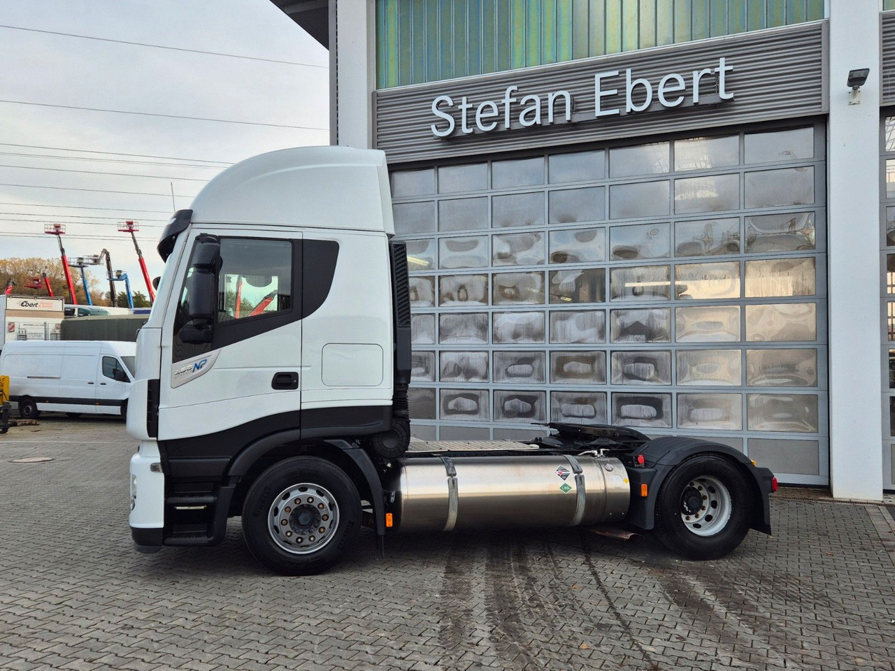 Iveco Stralis 460NP LNG 4x2 3 Stück - Vlačilec: slika 5 Iveco Stralis 460NP LNG 4x2 3 Stück - Vlačilec: slika 5