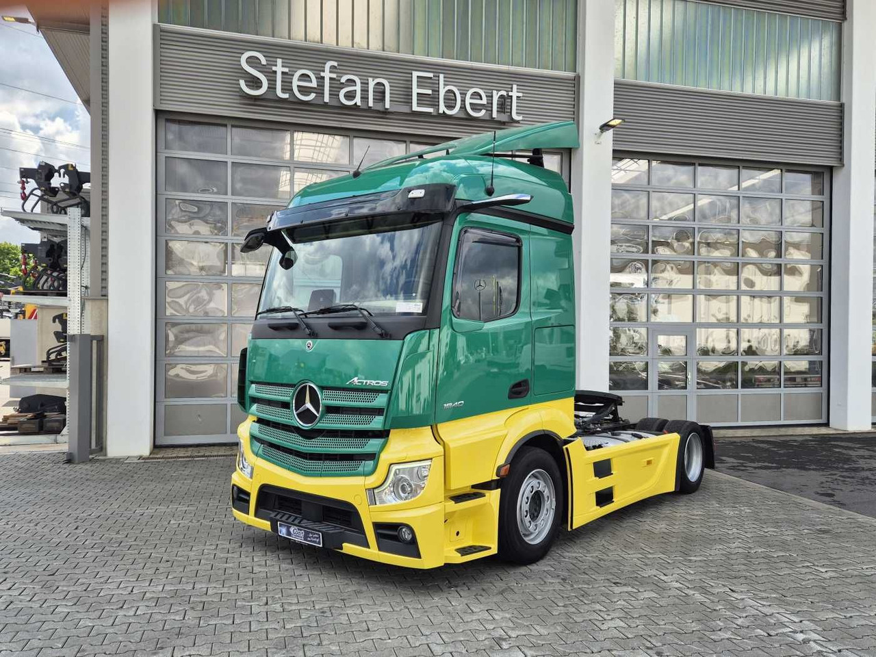 Mercedes-Benz Actros 1840 LSnRL Retarder Hubsattelplatte Xenon - Vlačilec: slika 1 Mercedes-Benz Actros 1840 LSnRL Retarder Hubsattelplatte Xenon - Vlačilec: slika 1