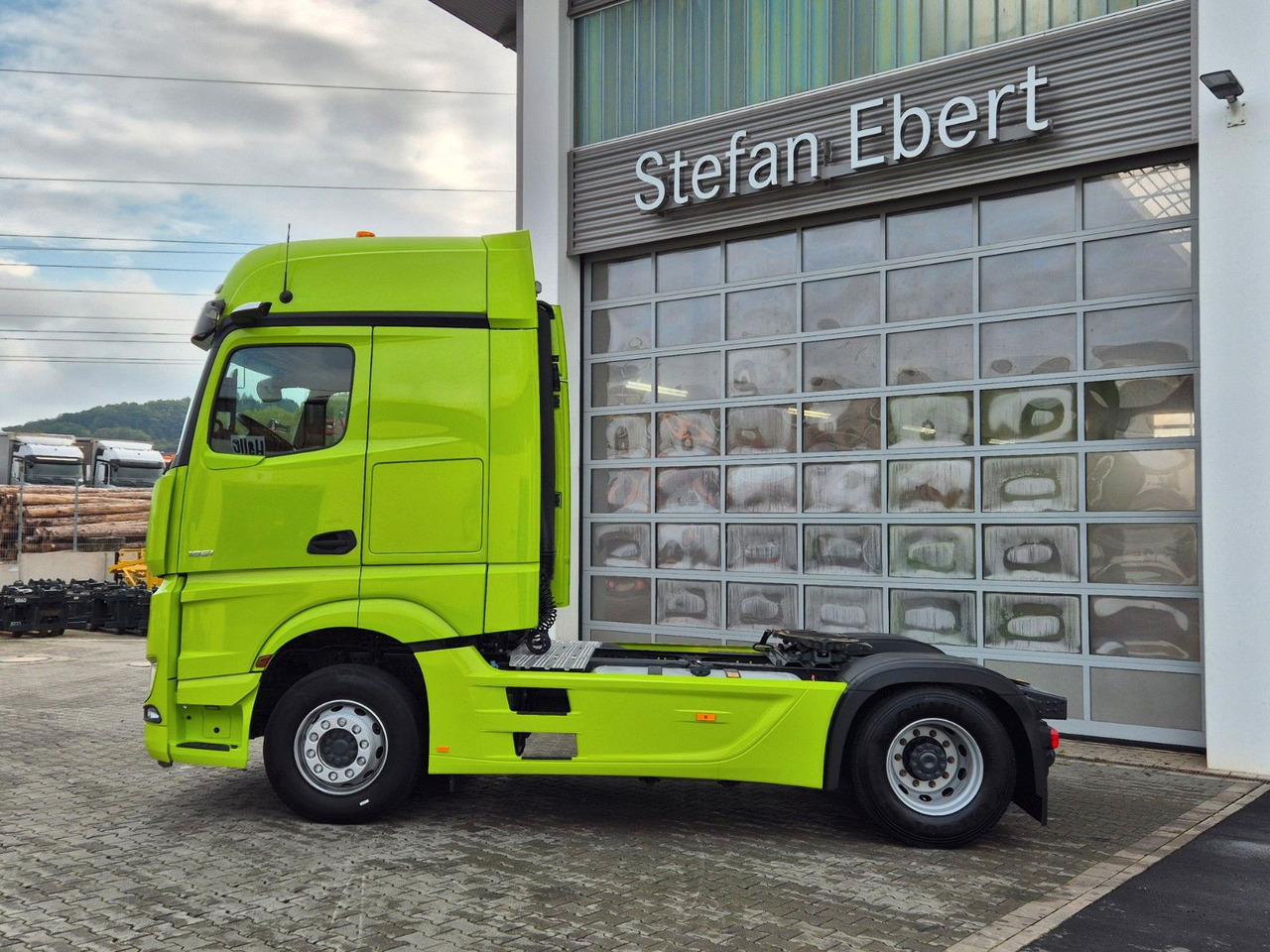 Mercedes-Benz Actros 1851 LS Öl-Retarder Standklima Mirror Big - Vlačilec: slika 5 Mercedes-Benz Actros 1851 LS Öl-Retarder Standklima Mirror Big - Vlačilec: slika 5