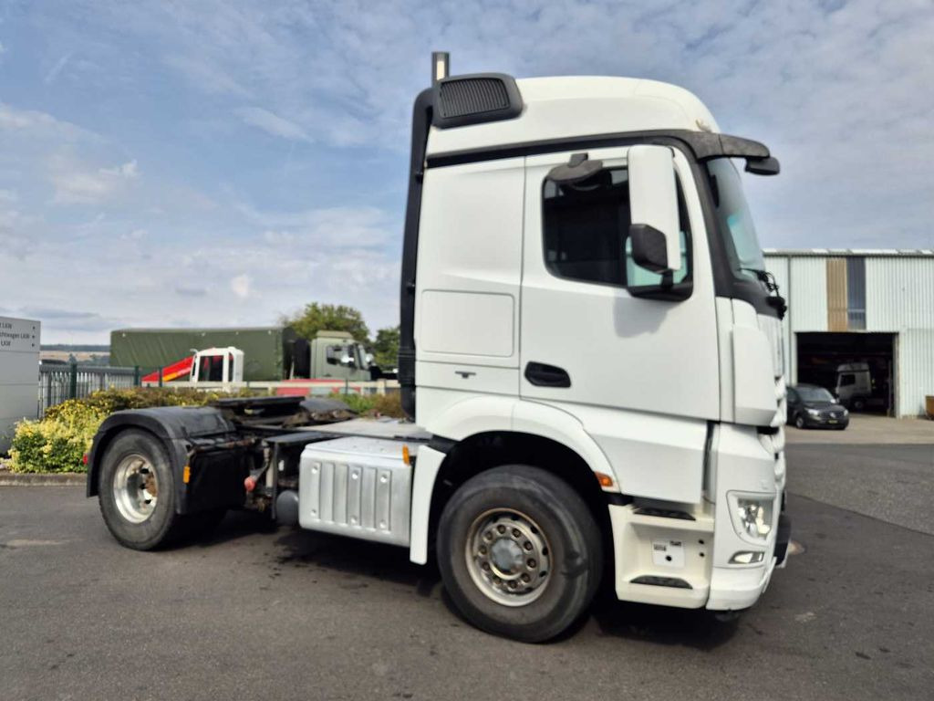 Mercedes-Benz Arocs 1845 LS 4x4 HAD Retarder Hydraulik Navi - Vlačilec: slika 3 Mercedes-Benz Arocs 1845 LS 4x4 HAD Retarder Hydraulik Navi - Vlačilec: slika 3