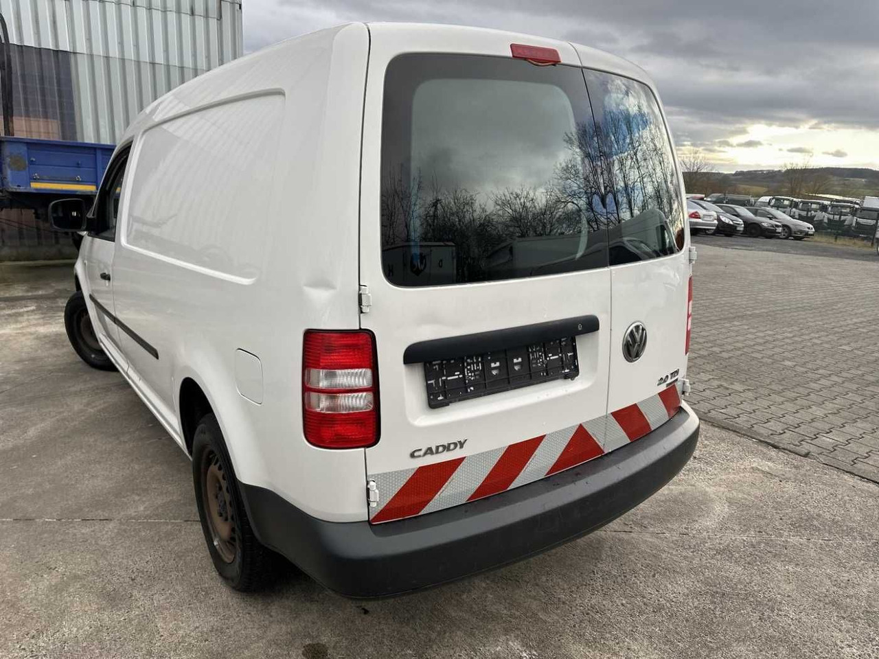Volkswagen VW Caddy 2.0 TDI 4Motion Maxi Kasten Regal - Furgon: slika 3 Volkswagen VW Caddy 2.0 TDI 4Motion Maxi Kasten Regal - Furgon: slika 3