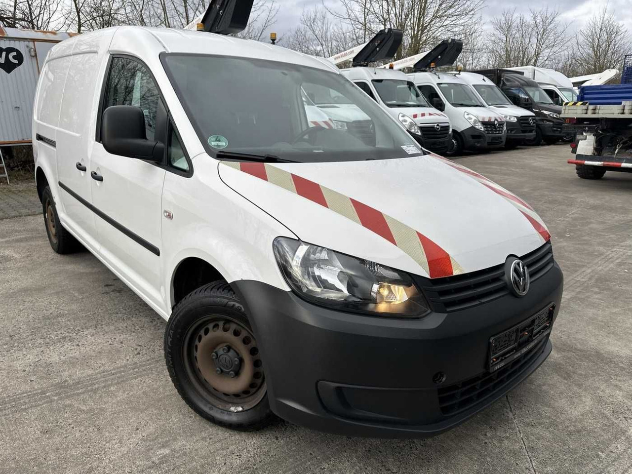 Volkswagen VW Caddy 2.0 TDI 4Motion Maxi Kasten Regal - Furgon: slika 2 Volkswagen VW Caddy 2.0 TDI 4Motion Maxi Kasten Regal - Furgon: slika 2