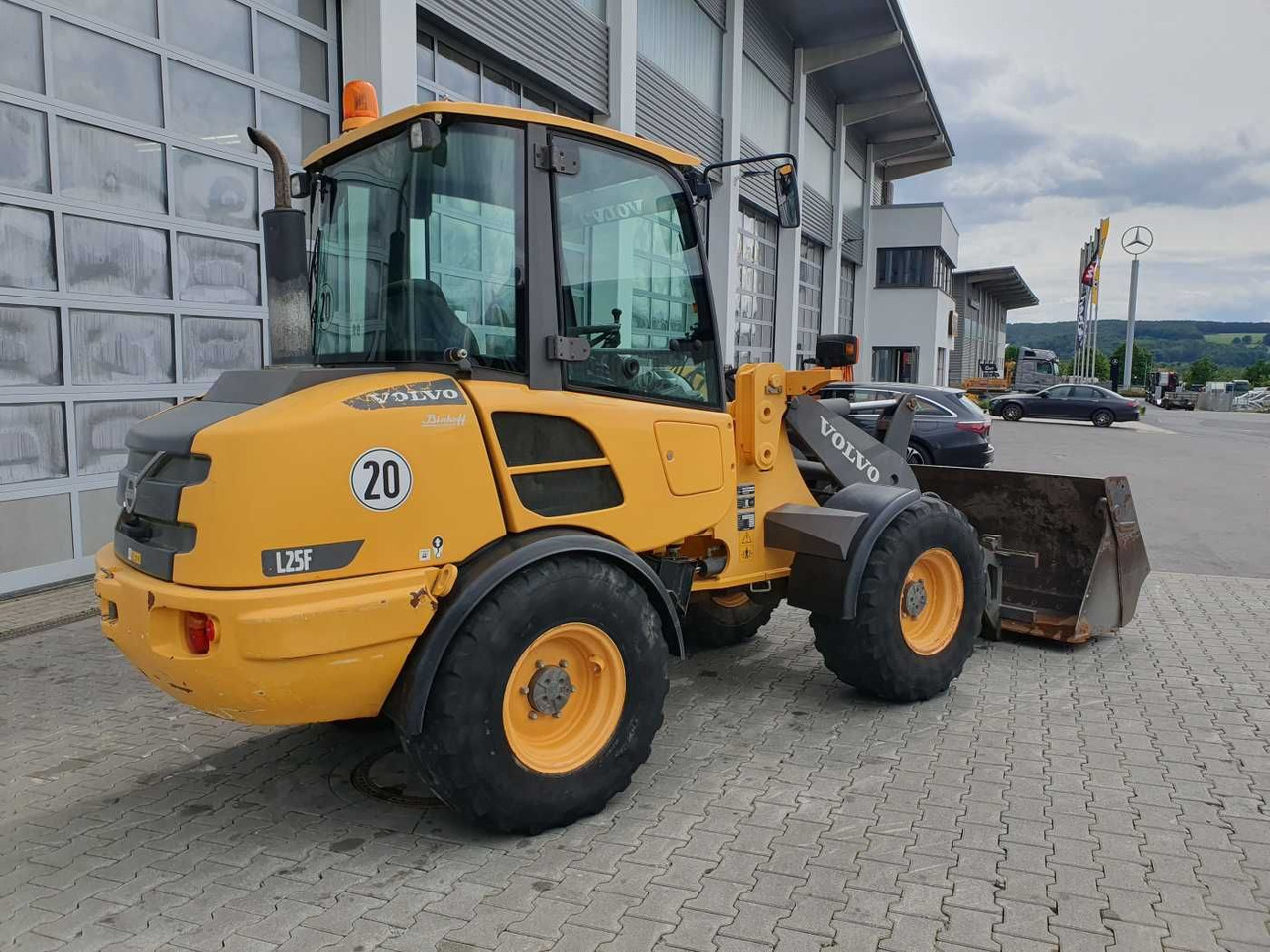 Volvo L25F / Klappschaufel (4in1) + Gabel / 3.401h - Kolesni nakladalec: slika 4 Volvo L25F / Klappschaufel (4in1) + Gabel / 3.401h - Kolesni nakladalec: slika 4