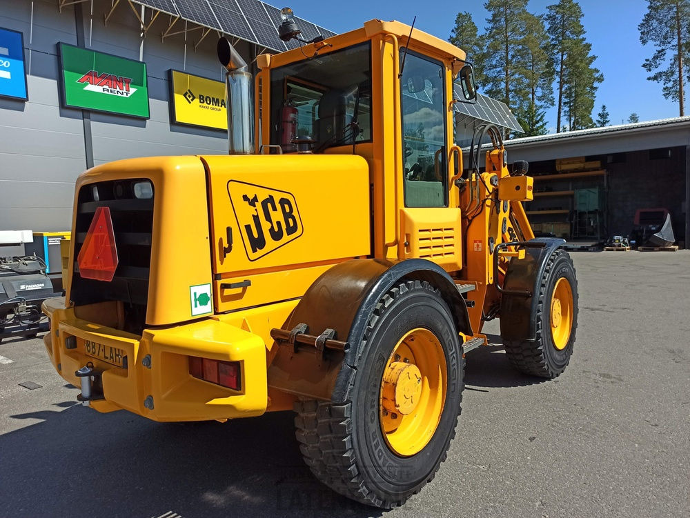 Kolesni nakladalec JCB 411B  HT pyöräkuormaaja: slika 8
