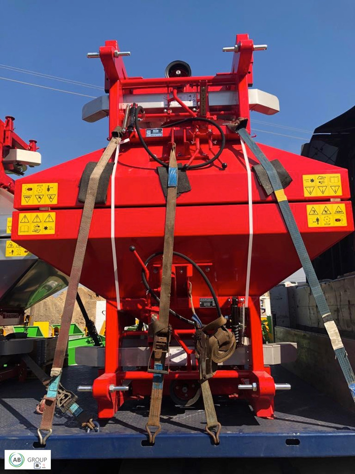 Altro fertilizer spreader RN-800 - Trosilnik gnojila: slika 1 Altro fertilizer spreader RN-800 - Trosilnik gnojila: slika 1