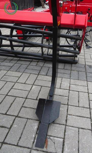 Awemak modular subsoiler Shorti (3 teeth) - Rahljalnik: slika 4 Awemak modular subsoiler Shorti (3 teeth) - Rahljalnik: slika 4