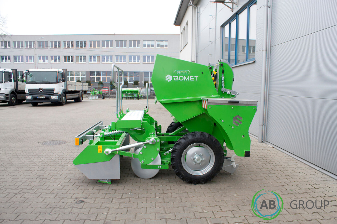 Bomet Gemini S339/1 two-row potato planter (inter-row width: 75 - 90 cm) - Sadilec krompirja: slika 2 Bomet Gemini S339/1 two-row potato planter (inter-row width: 75 - 90 cm) - Sadilec krompirja: slika 2