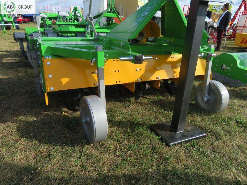 Bomet glebogryzarka Vega U540, 1,8 m - Zemeljska freza: slika 4 Bomet glebogryzarka Vega U540, 1,8 m - Zemeljska freza: slika 4