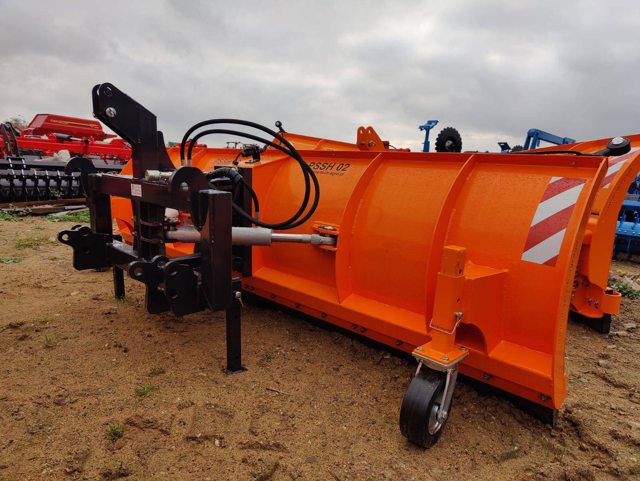 Inter-tech Snow plough 2,6m straight - ON STOCK - Snežni plug za Kmetijski stroj: slika 4 Inter-tech Snow plough 2,6m straight - ON STOCK - Snežni plug za Kmetijski stroj: slika 4