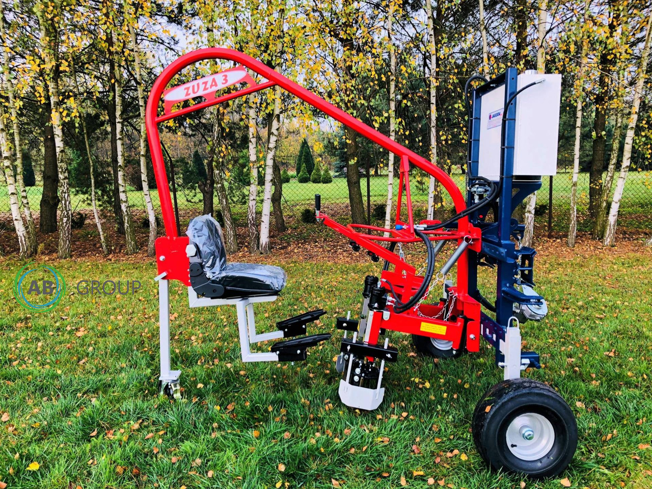 Jagoda single-row weed weeder ZUZA 3 - Oprema za obdelavo tal: slika 1 Jagoda single-row weed weeder ZUZA 3 - Oprema za obdelavo tal: slika 1