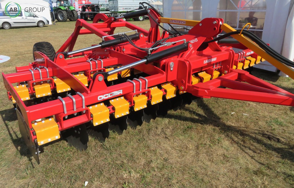 Lemtech brona talerzowa hydrauliczna z wózkiem transportowym Colter BTH45 4,5 m - Disk brana: slika 1 Lemtech brona talerzowa hydrauliczna z wózkiem transportowym Colter BTH45 4,5 m - Disk brana: slika 1