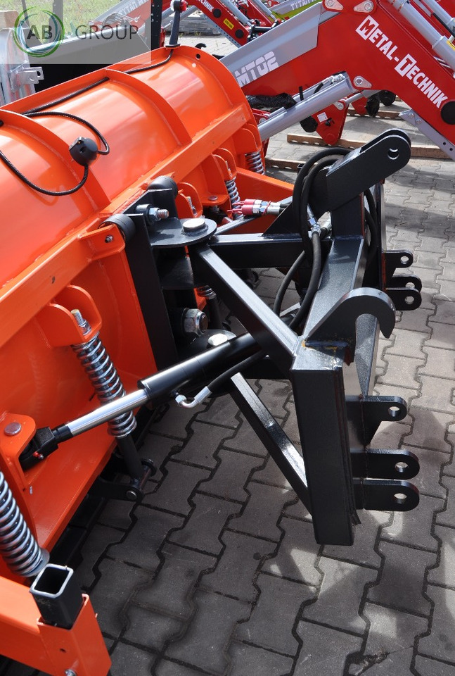 Metal-Technik snow plow 3.0 m category II - Snežni plug za Kmetijski stroj: slika 5 Metal-Technik snow plow 3.0 m category II - Snežni plug za Kmetijski stroj: slika 5