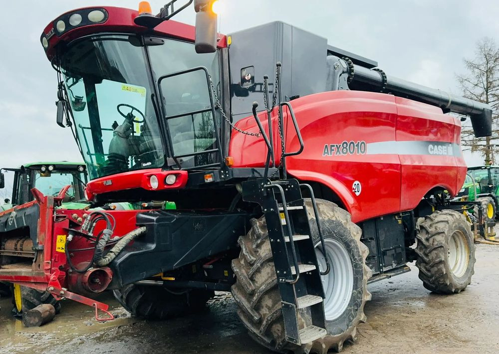Case IH AFH 8010 - Kombajn harvester: slika 2 Case IH AFH 8010 - Kombajn harvester: slika 2