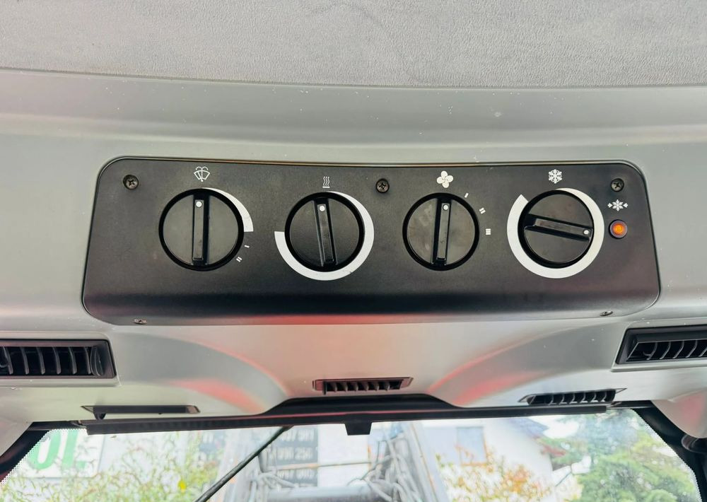 Traktor Case IH MX 120: slika 20