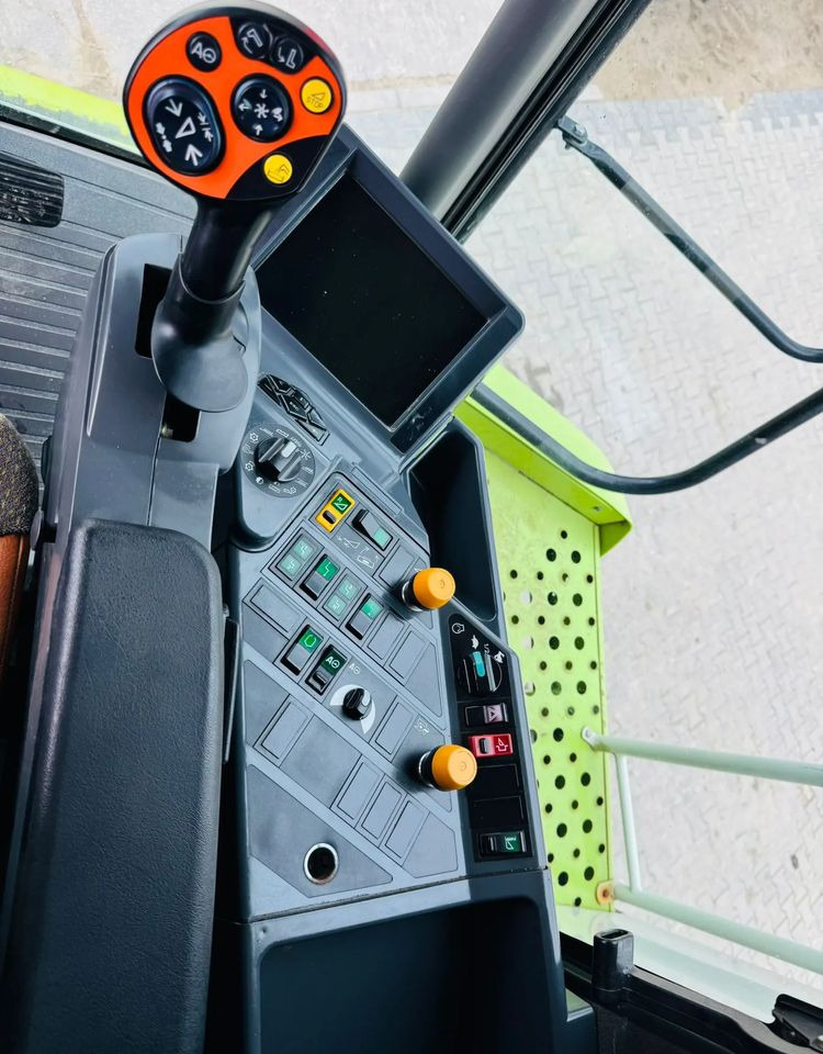 Claas Lexion 550 - Kombajn harvester: slika 2 Claas Lexion 550 - Kombajn harvester: slika 2
