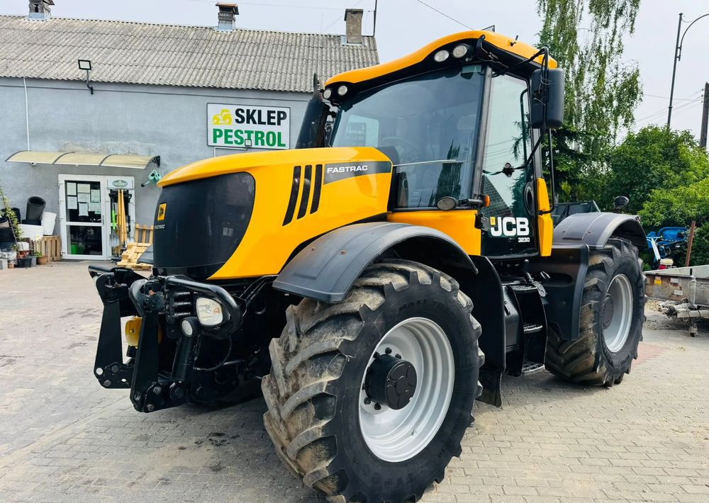 JCB FASTRAC 3230 - Traktor: slika 1 JCB FASTRAC 3230 - Traktor: slika 1