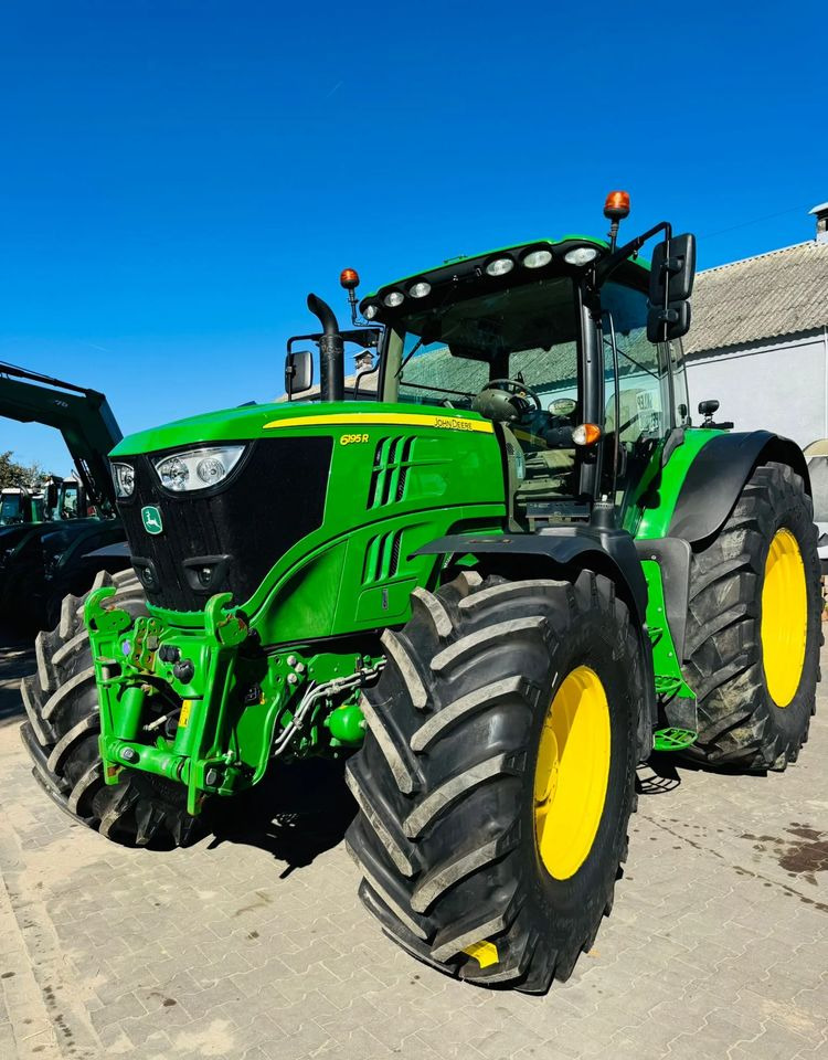 John Deere 6250R - Traktor: slika 1 John Deere 6250R - Traktor: slika 1
