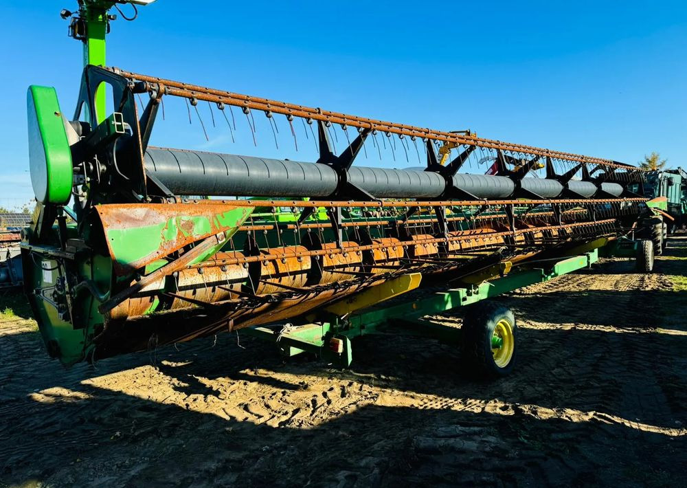 John Deere 630R - Glava za kombajn: slika 3 John Deere 630R - Glava za kombajn: slika 3