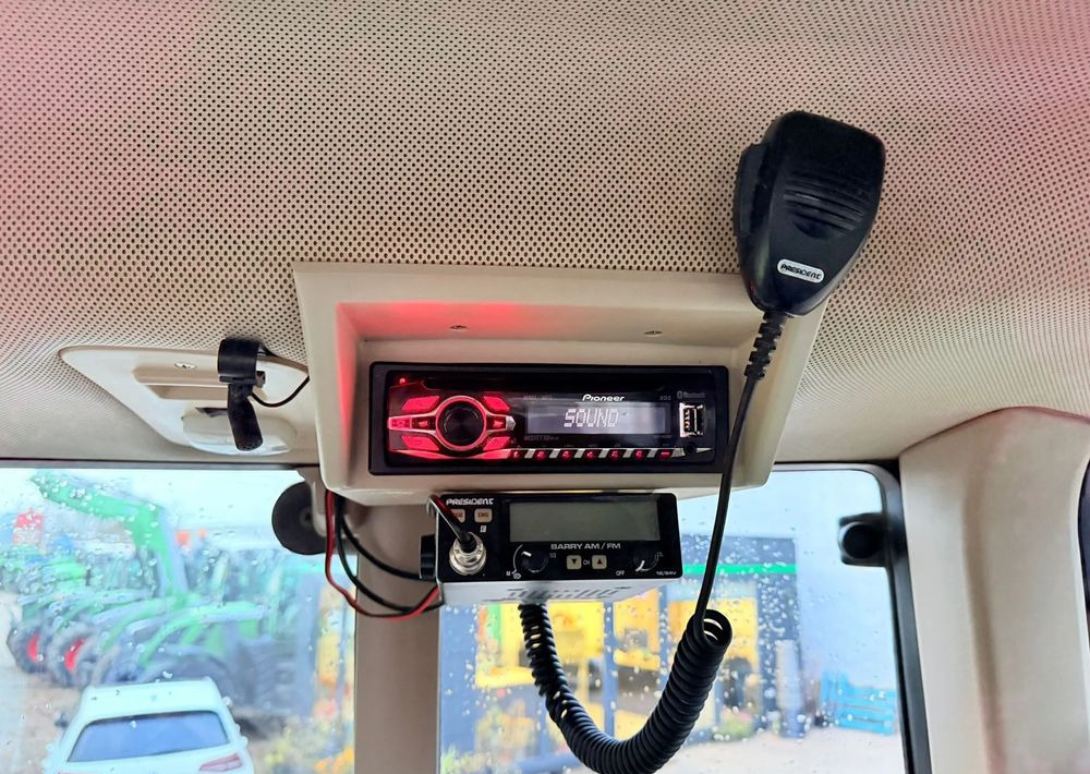 Traktor John Deere 6930: slika 19