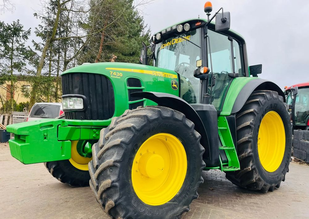 John Deere 7430 - Traktor: slika 1 John Deere 7430 - Traktor: slika 1