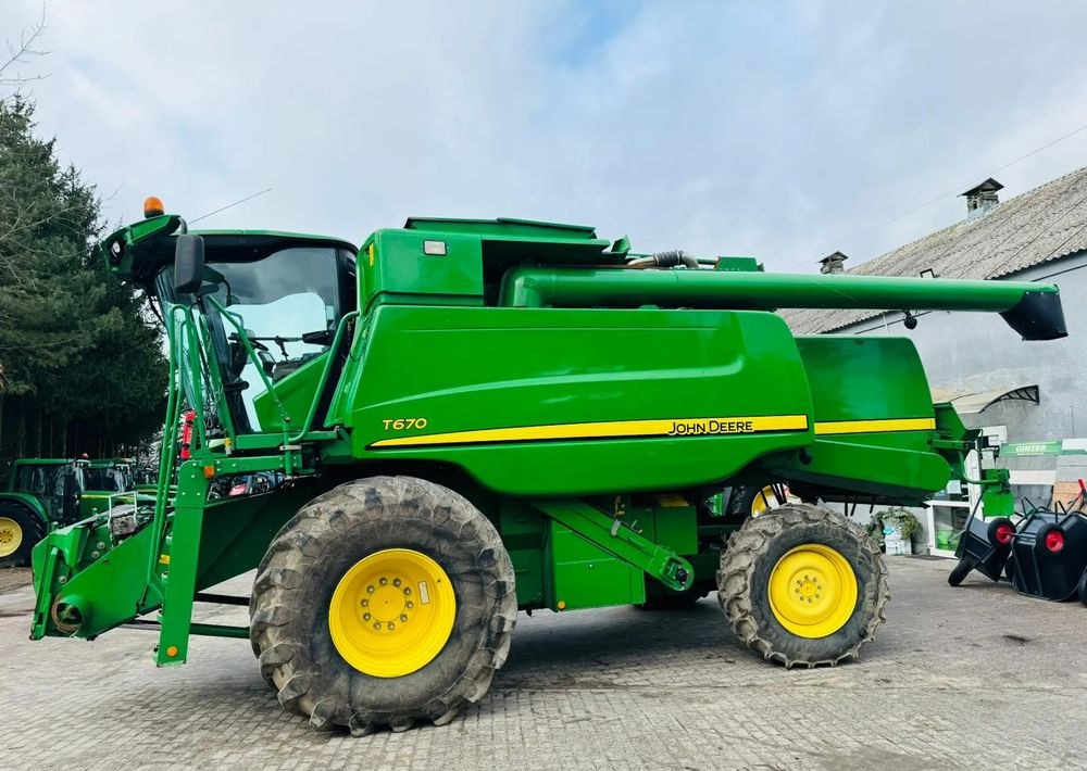 John Deere T670 - Kombajn harvester: slika 3 John Deere T670 - Kombajn harvester: slika 3
