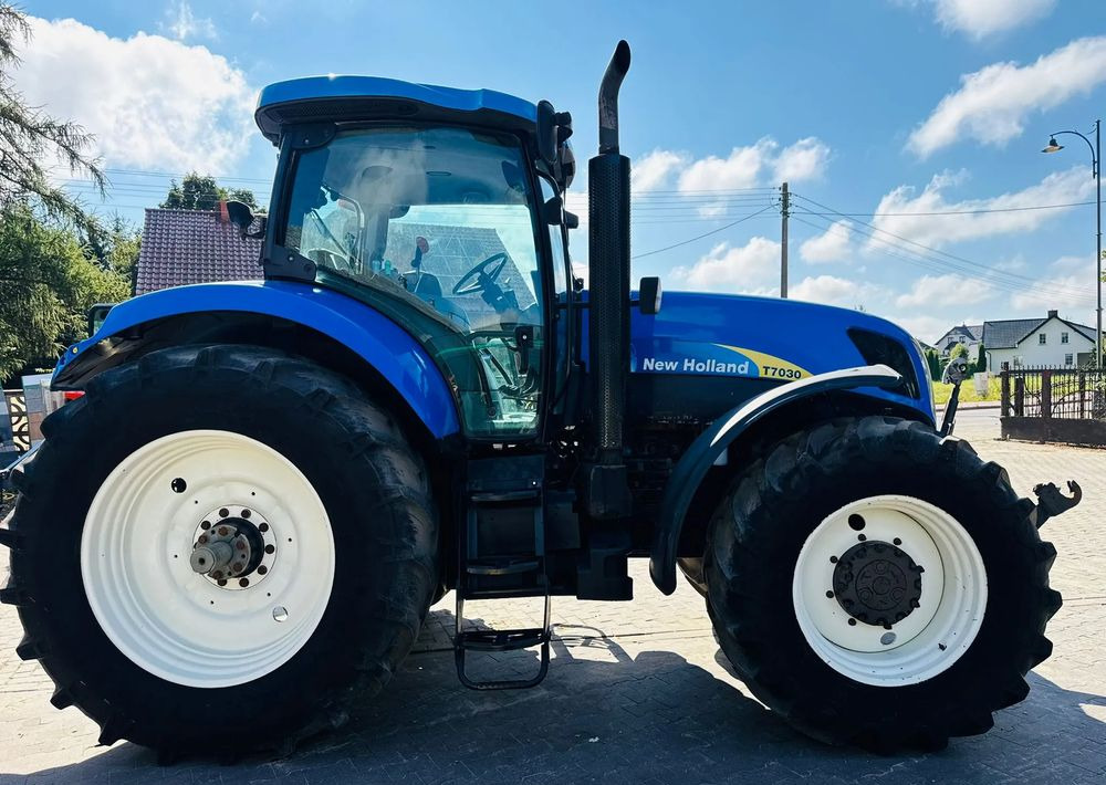 New Holland T7030 - Traktor: slika 2 New Holland T7030 - Traktor: slika 2