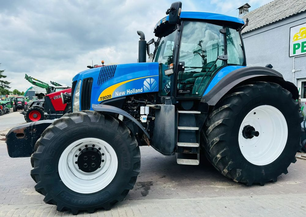 New Holland T8020 - Traktor: slika 5 New Holland T8020 - Traktor: slika 5