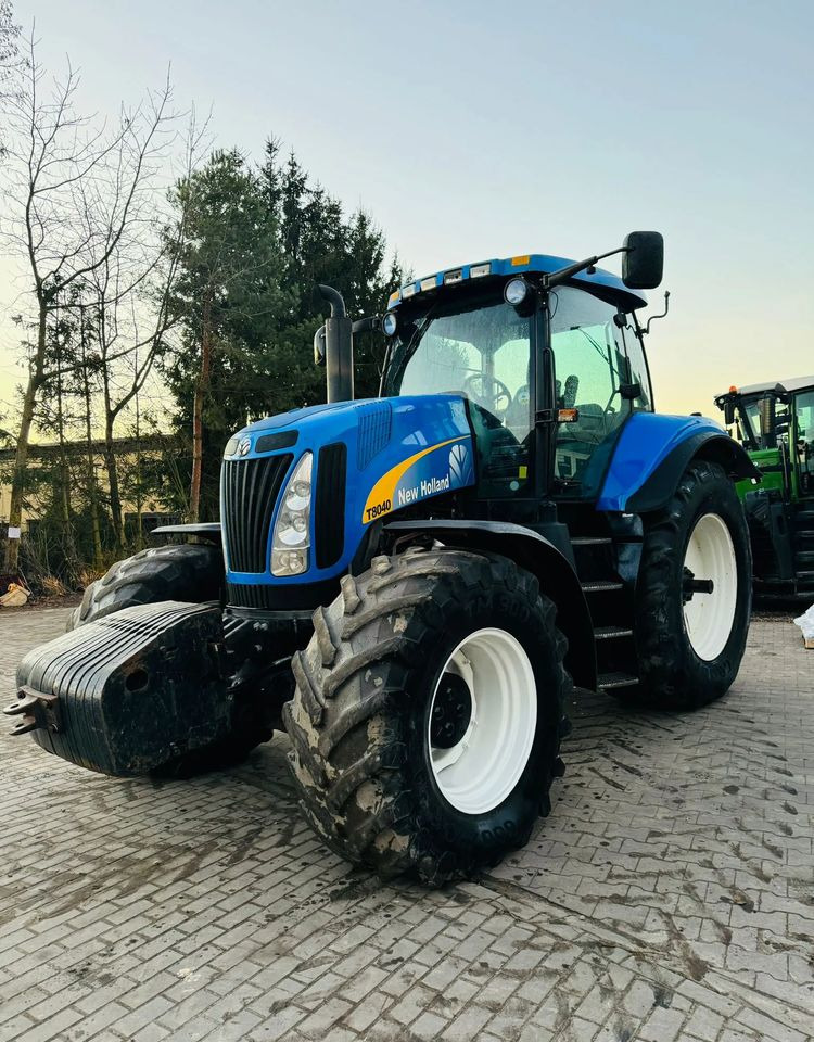 New Holland T8040 - Traktor: slika 1 New Holland T8040 - Traktor: slika 1