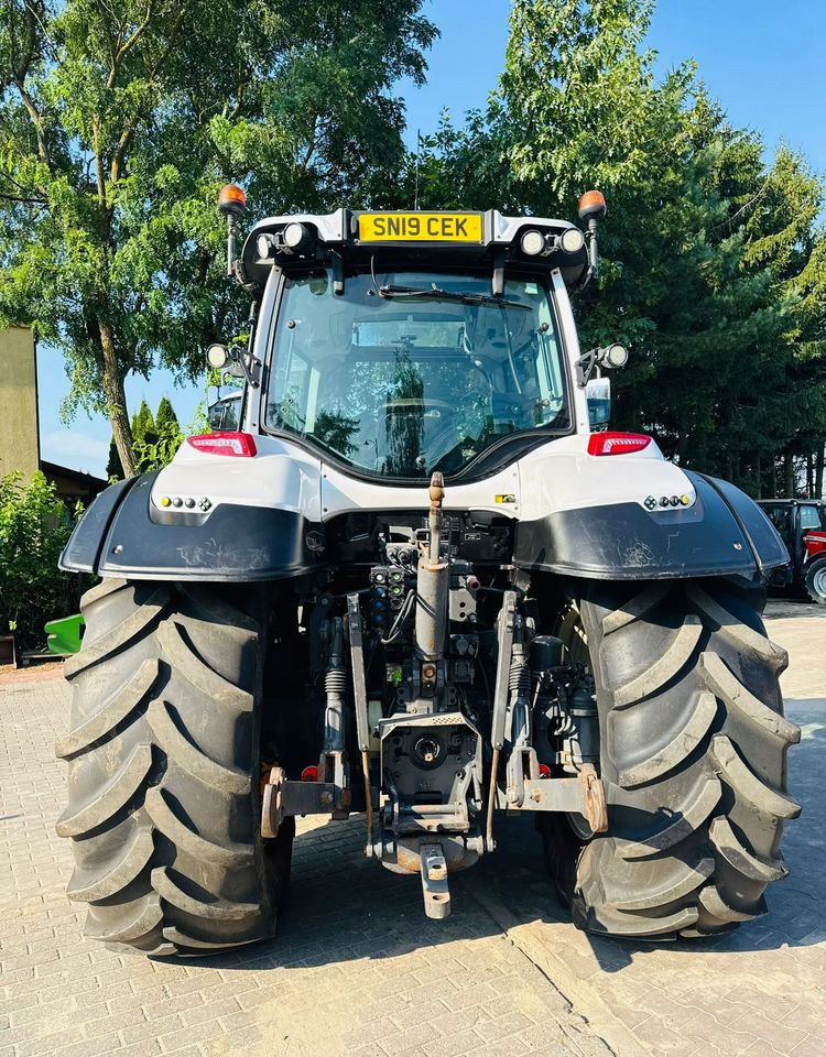 Traktor Valtra T174 UNLIMITED Versu: slika 10