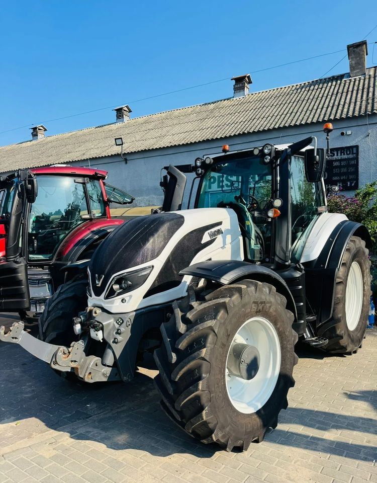 Traktor Valtra T174 UNLIMITED Versu: slika 6