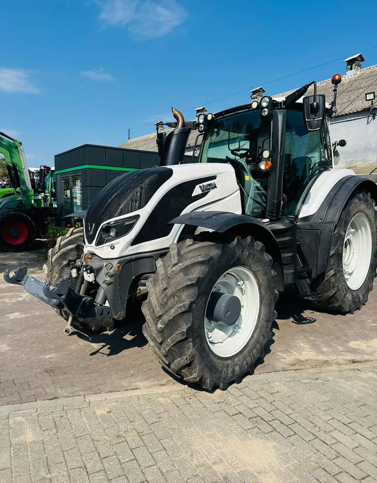 Valtra T254 Versu - Traktor: slika 1 Valtra T254 Versu - Traktor: slika 1