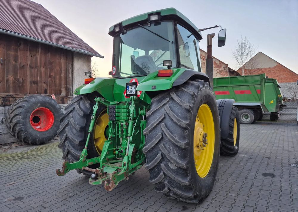 John Deere 8310 - Traktor: slika 3 John Deere 8310 - Traktor: slika 3