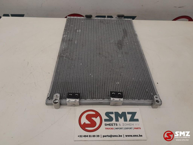 Caterpillar Condenser Caterpillar - Hladilni sistem za Oprema za rokovanje z materiali: slika 3 Caterpillar Condenser Caterpillar - Hladilni sistem za Oprema za rokovanje z materiali: slika 3