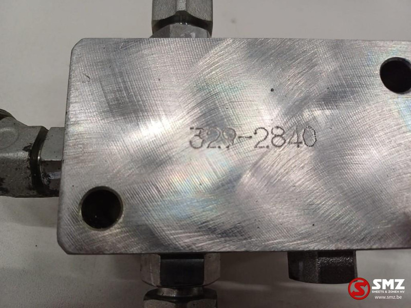 Nov Hidravlika za Tovornjak Caterpillar Hydraulic block Caterpillar: slika 6