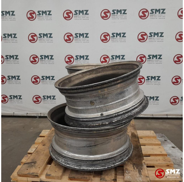 Diversen Occ set van 4 velgen 22,5 x 9,00 Alcoa - Platišče za Tovornjak: slika 4 Diversen Occ set van 4 velgen 22,5 x 9,00 Alcoa - Platišče za Tovornjak: slika 4