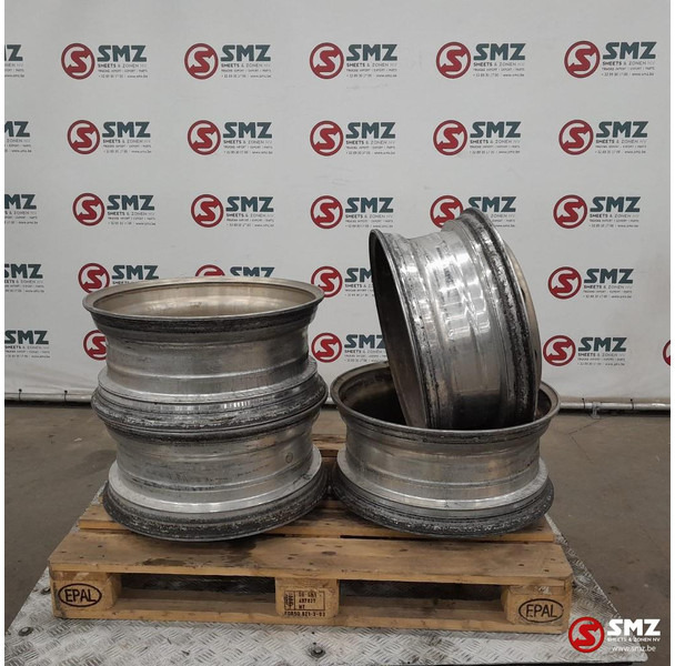 Diversen Occ set van 4 velgen 22,5 x 9,00 Alcoa - Platišče za Tovornjak: slika 4 Diversen Occ set van 4 velgen 22,5 x 9,00 Alcoa - Platišče za Tovornjak: slika 4