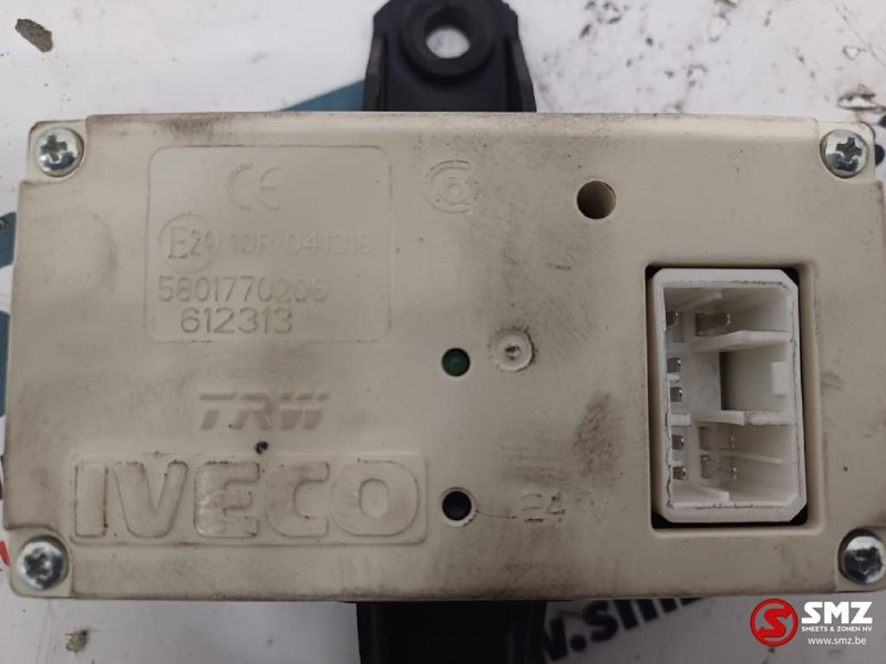 Iveco Occ ECU centrale vergrendeling Iveco - ECU za Tovornjak: slika 3 Iveco Occ ECU centrale vergrendeling Iveco - ECU za Tovornjak: slika 3