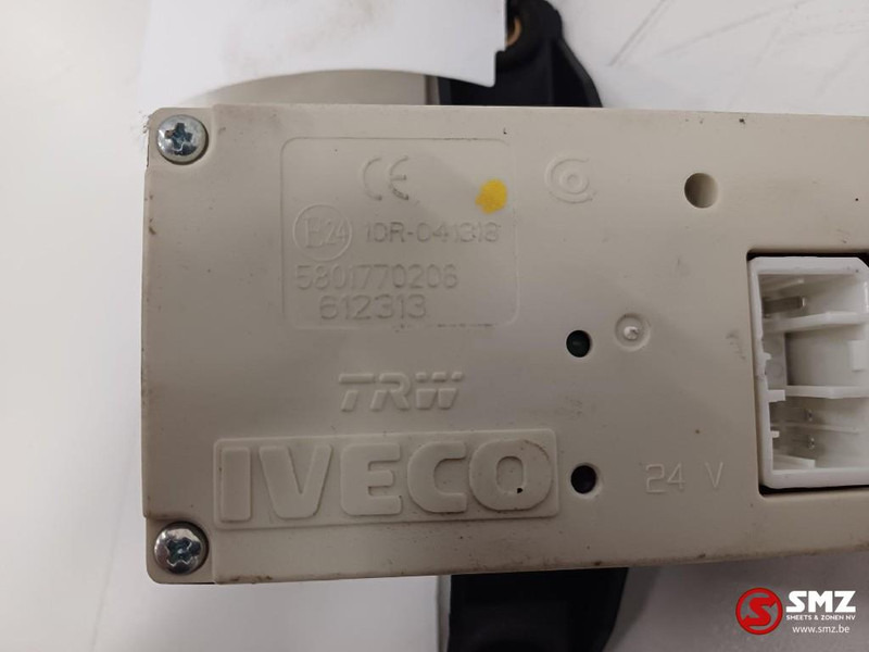 Iveco Occ ECU centrale vergrendeling Iveco - ECU za Tovornjak: slika 3 Iveco Occ ECU centrale vergrendeling Iveco - ECU za Tovornjak: slika 3