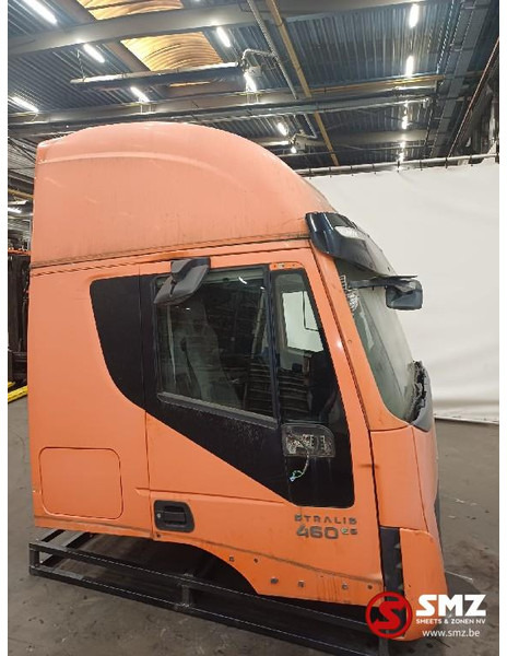 Iveco Occ cabine compleet Hi Way Stralis Iveco - Kabina in notranjost za Tovornjak: slika 3 Iveco Occ cabine compleet Hi Way Stralis Iveco - Kabina in notranjost za Tovornjak: slika 3