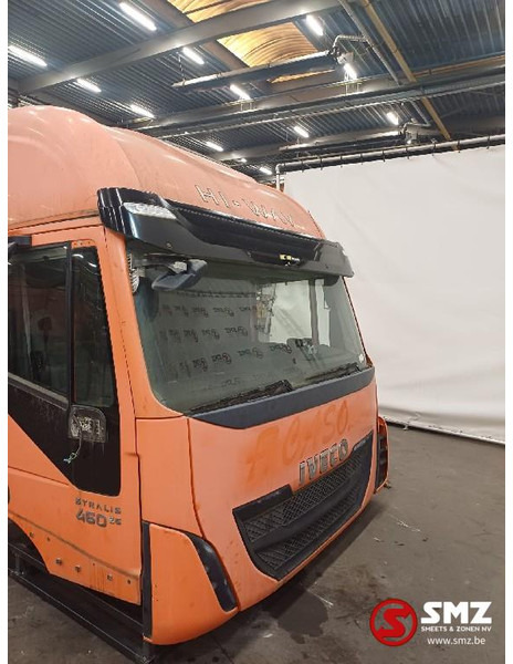 Iveco Occ cabine compleet Hi Way Stralis Iveco - Kabina in notranjost za Tovornjak: slika 2 Iveco Occ cabine compleet Hi Way Stralis Iveco - Kabina in notranjost za Tovornjak: slika 2