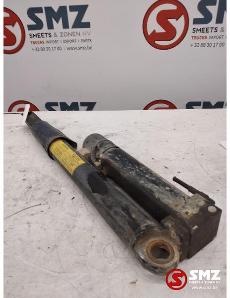 Iveco Occ cabinekantelcilinder Iveco Stralis 500368557 - Okvir/ Šasija za Tovornjak: slika 1 Iveco Occ cabinekantelcilinder Iveco Stralis 500368557 - Okvir/ Šasija za Tovornjak: slika 1