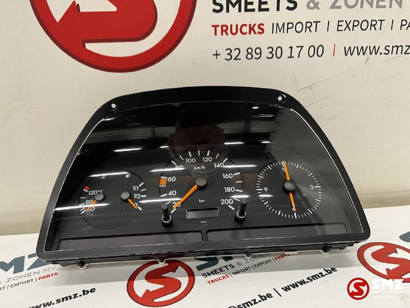 Mercedes-Benz Instrumentenpaneel mercedes vito a0005428401 - Armaturna plošča za Avtomobil: slika 1 Mercedes-Benz Instrumentenpaneel mercedes vito a0005428401 - Armaturna plošča za Avtomobil: slika 1