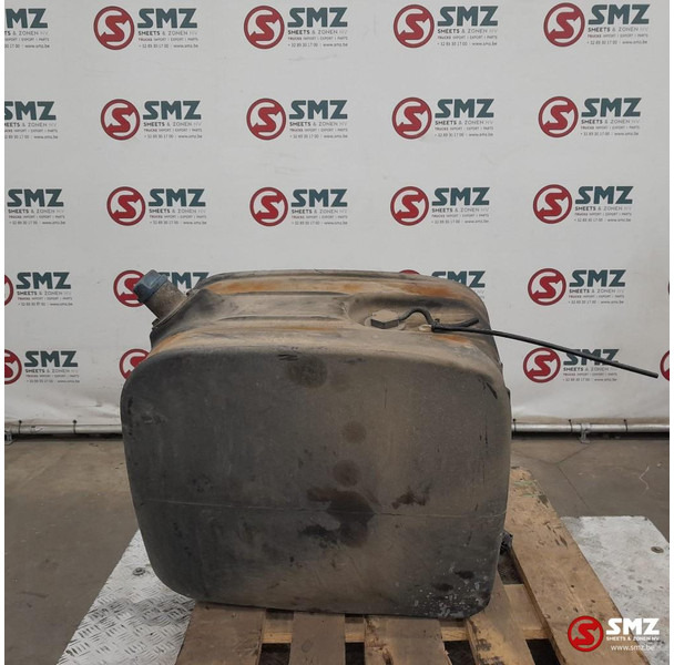 Mercedes-Benz Occ AdBluetank 95L Mercedes - Sistem goriva za Tovornjak: slika 4 Mercedes-Benz Occ AdBluetank 95L Mercedes - Sistem goriva za Tovornjak: slika 4