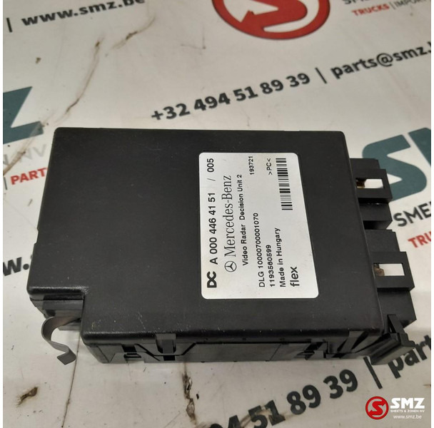 Mercedes-Benz Occ ECU Video Radar Desicion Unit regeleenheid Mer - ECU za Tovornjak: slika 2 Mercedes-Benz Occ ECU Video Radar Desicion Unit regeleenheid Mer - ECU za Tovornjak: slika 2
