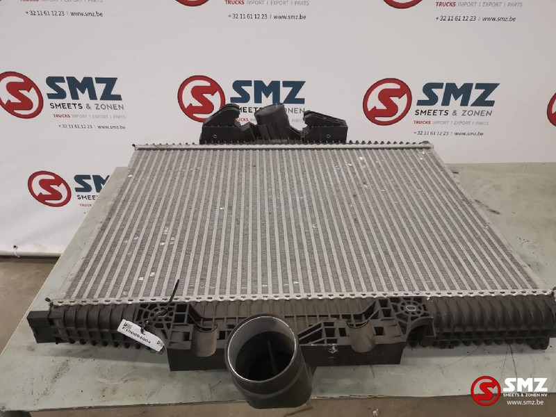 Mercedes-Benz Occ Intercooler Mercedes Axor - Vmesni hladilnik za Tovornjak: slika 1 Mercedes-Benz Occ Intercooler Mercedes Axor - Vmesni hladilnik za Tovornjak: slika 1